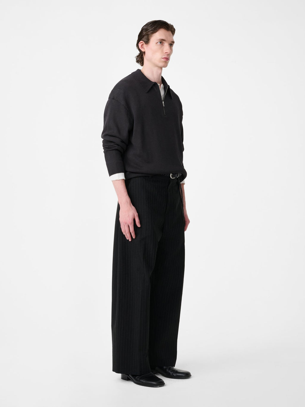 Cashmere V Neck Mole view 3