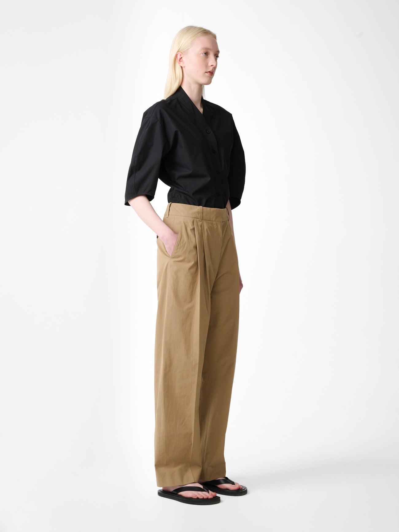 Pleated Wool Trouser Taupe view 3