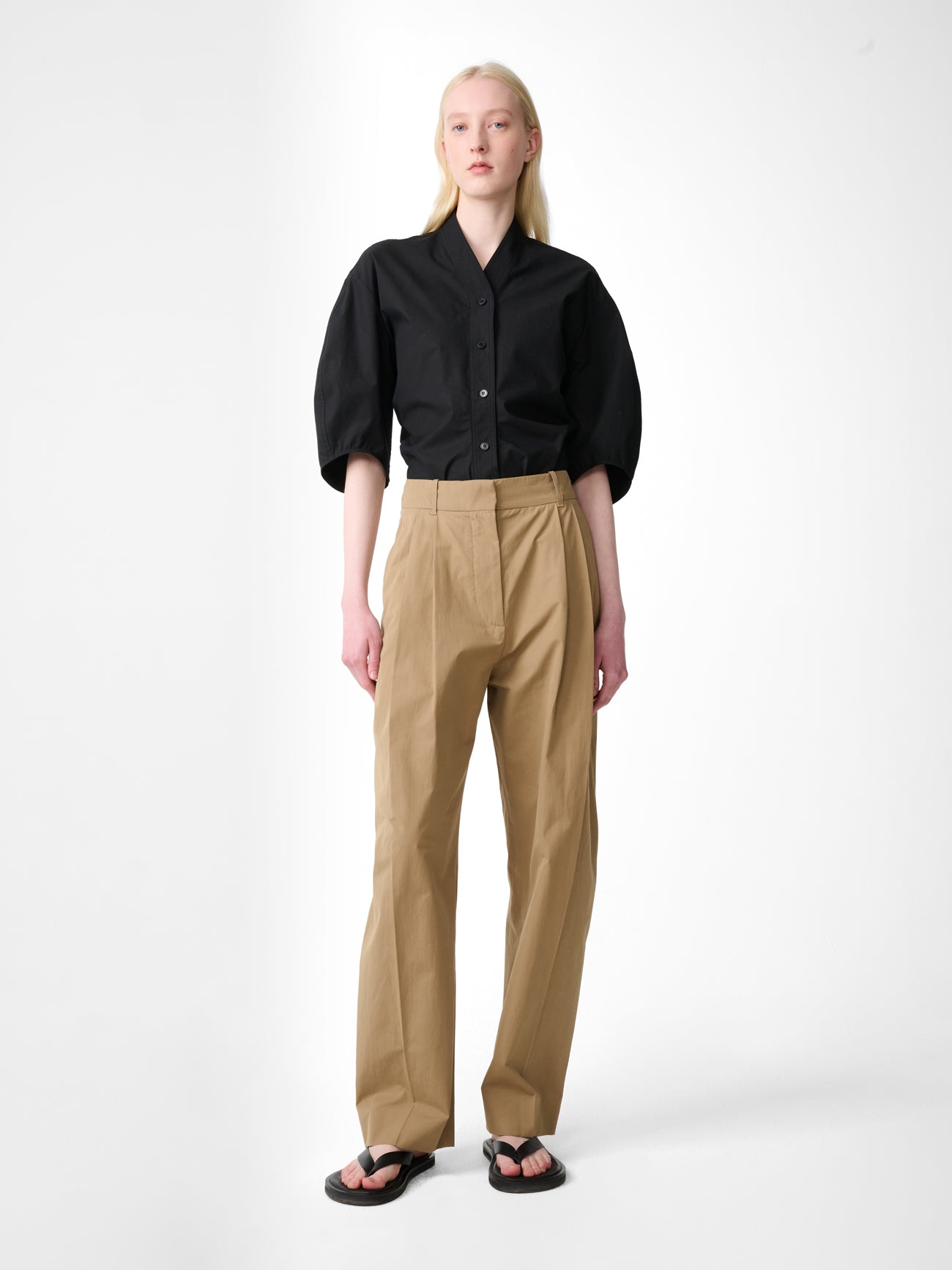 Pleated Wool Trouser Taupe view 4